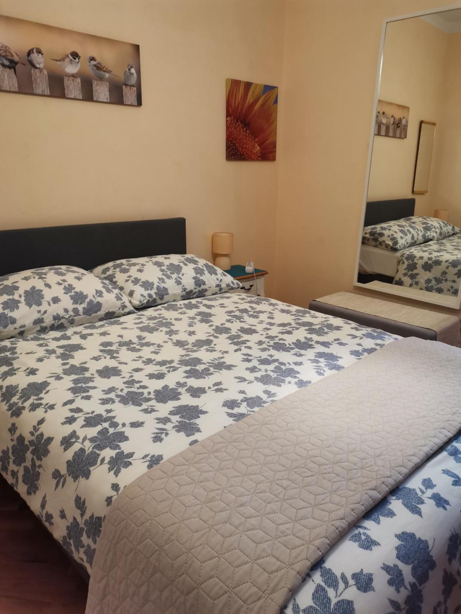 Appartement Isabele à Brodarica  Extérieur photo